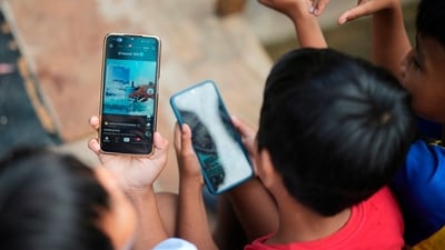A 13-year-old boy, Siddharth, died due to severe head injuries sustained in the fall. Two others, Pawan (13) and Golu, were critically injured and are undergoing treatment at Madhav Prasad Tripathi Medical College. (HT Photo/Representational Image) A 13-year-old boy, Siddharth, died due to severe head injuries sustained in the fall. Two others, Pawan (13) and Golu, were critically injured and are undergoing treatment at Madhav Prasad Tripathi Medical College. (HT Photo/Representational Image)