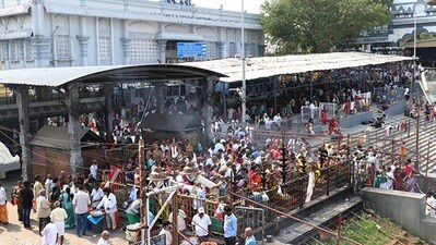 వేసవి రద్దీకి తిరుమలలో విస్తృత ఏర్పాట్లు వేసవి రద్దీకి తిరుమలలో విస్తృత ఏర్పాట్లు