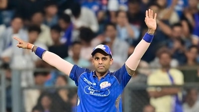 Suryakumar Yadav led MI in the match vs LSG, as Hardik Pandya was ill. MI won the toss and chose to field first. (Anshuman Poyrekar/HT Photo)
