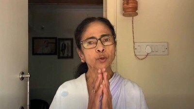 গণনার মধ্যেই বার্তা দিলেন মমতা বন্দ্যোপাধ্যায়। গণনার মধ্যেই বার্তা দিলেন মমতা বন্দ্যোপাধ্যায়।