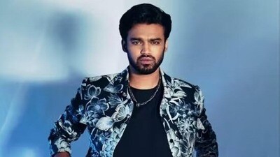 মানসিক উদ্বেগ কাটিয়ে ফের কাজে ফিরলেন বাবিল