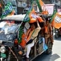 అసోంలో బీజేపీ మద్దతుదారులు..