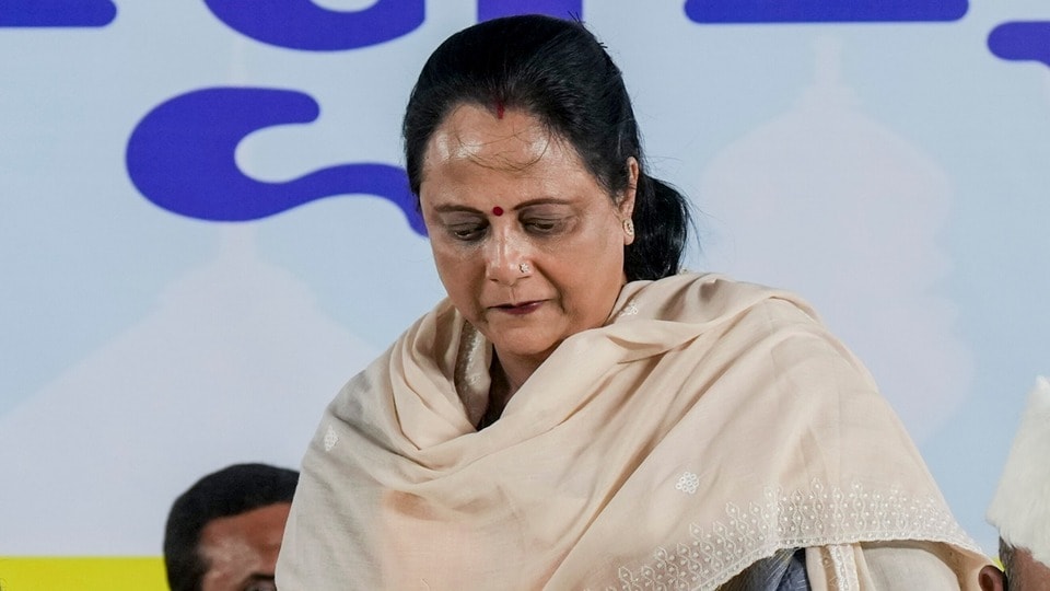 Kolkata: West Bengal Chief Minister Mamata Banerjee, TMC leader Kajari Banerjee and others during the �Dawat-E-Iftar� programme organized by the Kolkata Municipal Corporation, at Park Circus Maidan, Thursday, Feb. 26, 2026. (PTI Photo/Manvender Vashist Lav)(PTI02_26_2026_000726B) (PTI)