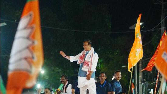 BJP sweeps Upper Assam; Congress wins few seats in Lower Assam, Barak Valley