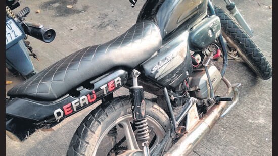 The vehicle was subsequently impounded and taken to the Barwala police post. (HT Photo)