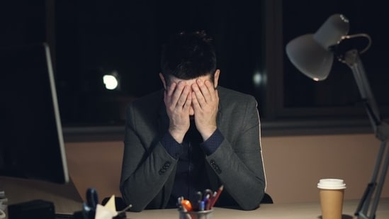 In the message, the employee vents his anger and refuses the condition for the promotion. (Pexels)