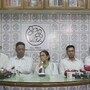 কালীঘাটের সাংবাদিক বৈঠকে মমতা বন্দ্যোপাধ্যায়।
