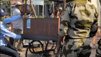 In the F ward, action was taken on May 2 and 3 along the RTO Road stretch from Triveni Nagar Chowk to Talawade Chowk, as well as in the Dehu-Alandi Road area (HT PHOTO) In the F ward, action was taken on May 2 and 3 along the RTO Road stretch from Triveni Nagar Chowk to Talawade Chowk, as well as in the Dehu-Alandi Road area (HT PHOTO)