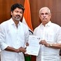 తమిళనాడు గవర్నర్ తో విజయ్