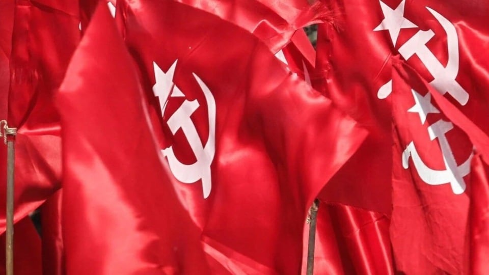 ২০১৩ সালে বারুইপুরে সিপিএমের কার্যালয়টি দখল করেছিল তৃণমূল কংগ্রেস।