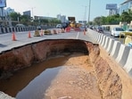 A view of the damaged stretch of theSohna Road (Parveen Kumar/HT)