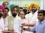 Leaders of several villagers with the memorandum in Ludhiana on Wednesday. Leaders of several villagers with the memorandum in Ludhiana on Wednesday.