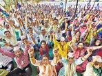 Mumbai, India - May 7, 2026: Hundreds of contractual teachers and non-teaching staff from across Maharashtra gathered, from the last 60 days to protest against the delay in their permanent appointment in the state education department, at Azad Maidan in Mumbai, India, on Thursday, May 7, 2026. (Photo by Anshuman Poyrekar/Hindustan Times) (Anshuman Poyrekar/HT Photo)