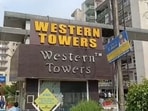 Residents of Western Towers, Kharar, in Mohali district on Thursday witnessed chaos during their morning walk as two bags containing about <span class='webrupee'>₹</span>20 lakh in <span class='webrupee'>₹</span>500 denominations were flung from Flat 906 to evade Enforcement Directorate officials. (X) Residents of Western Towers, Kharar, in Mohali district on Thursday witnessed chaos during their morning walk as two bags containing about <span class='webrupee'>₹</span>20 lakh in <span class='webrupee'>₹</span>500 denominations were flung from Flat 906 to evade Enforcement Directorate officials. (X)