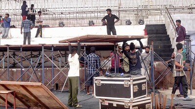 విజయ్ ప్రమాణ స్వీకారానికి కొనసాగుతున్న ఏర్పాట్లు (ANI Video Grab)