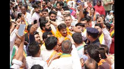 He claimed that the “oppressive government” in Bengal had come to an end and also criticised the Congress. (HT Photo)