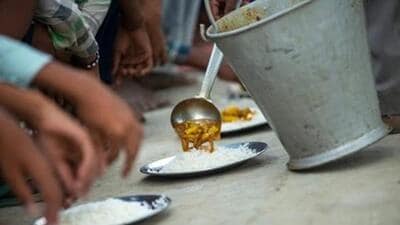 Over 300 students in Bihar’s Saharsa fell ill after consuming a mid-day meal (Representative photo/ Shutterstock) Over 300 students in Bihar’s Saharsa fell ill after consuming a mid-day meal (Representative photo/ Shutterstock)