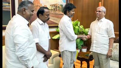 The Governor is allowed discretion in such a scenario and the judiciary has suggested a “prima facie” assessment of majority. But using this grey zone, the Governor’s action has caused unnecessary confusion in the government formation process. (Lok Bhavan/ANI) The Governor is allowed discretion in such a scenario and the judiciary has suggested a “prima facie” assessment of majority. But using this grey zone, the Governor’s action has caused unnecessary confusion in the government formation process. (Lok Bhavan/ANI)