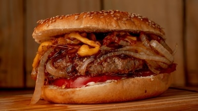 Fast food like burgers is not a healthy source of protein, according to Leonie Gref. (Pexel) Fast food like burgers is not a healthy source of protein, according to Leonie Gref. (Pexel)