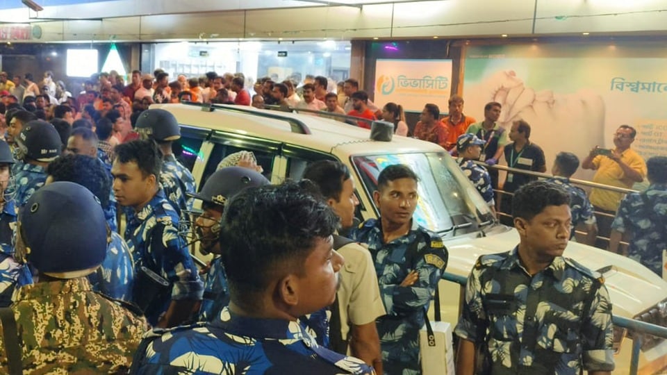 অর্জুন সিং অভিযোগ করলেন, বাংলাদেশ থেকে লোক ভাড়া করে এই খুনের ছক কষা হয়ে থাকতে পারে। (PTI)