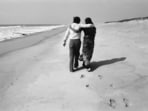A couple on Konark beach, Orissa, 1977 (Jagdish Agarwal/Dinodia Photos/Getty Images)