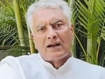 A delegation of senior Punjab BJP leaders, led by state unit chief Sunil Jakhar, handed a complaint to a senior police officer at the Punjab Police headquarters in Chandigarh.