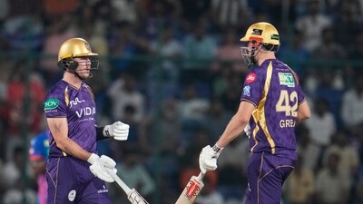 KKR lost a couple of early wickets in really unfortunate fashion, but DC were hardly able to create any sort of opening of their own merit throughout the innings. Cameron Green played second-fiddle in a partnership worth 116, but it was all the Finn Allen show as he guided the team to a crushing 8-wicket victory. (AP) KKR lost a couple of early wickets in really unfortunate fashion, but DC were hardly able to create any sort of opening of their own merit throughout the innings. Cameron Green played second-fiddle in a partnership worth 116, but it was all the Finn Allen show as he guided the team to a crushing 8-wicket victory. (AP)