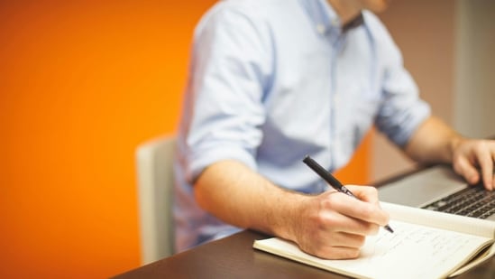 Entrepreneur’s post praising employee’s sincerity goes viral. (Pexels)