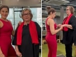 Helen shows off her fitness at 87 with trainer Yasmin Karachiwala.(@yasminkarachiwala/Instagram)