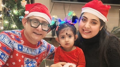 মাতৃদিবসে সোশ্যাল মিডিয়ায় কী লিখলেন মা-হারা কাঞ্চন?