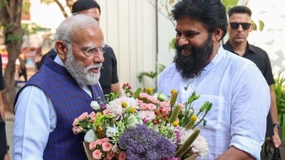 <p>పవన్ కళ్యాణ్ను పరామర్శించిన ప్రధాని మోదీ… తన సంఘీభావాన్ని తెలియజేశారు.</p> <p>పవన్ కళ్యాణ్ను పరామర్శించిన ప్రధాని మోదీ… తన సంఘీభావాన్ని తెలియజేశారు.</p>