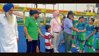 Players meeting guests and organisers during the Olympian Prithipal Singh Hockey Festival at Jarkhar Stadium in Ludhiana on Sunday. (HT File) Players meeting guests and organisers during the Olympian Prithipal Singh Hockey Festival at Jarkhar Stadium in Ludhiana on Sunday. (HT File)