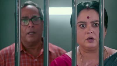 সাদাসিধে কমলা-শ্রীনিবাসের হল জেল