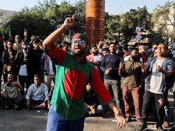 ইনকিলাব মঞ্চের নেতা আব্দুল্লা আল জাবের দাবি করেন, সীমান্তে বাংলাদেশি পাচারকারীদের হত্যা করা যাবে না। (ছবিটি প্রতীকী)