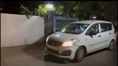 A CBI vehicle at the Punjab vigilance bureau office in Mohali on Monday. (HT) A CBI vehicle at the Punjab vigilance bureau office in Mohali on Monday. (HT)