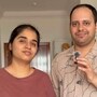 బెంగళూరులో జీవన శైలి వ్యయం గురించి వివరిస్తున్న దంపతులు