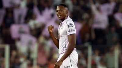 Kagiso Rabada picked up three wickets and put the Sunrisers under pressure at 32/4 inside the powerplay. (REUTERS)