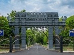 <p>టీజీ సీపీగెట్-2026 కన్వీనర్‌గా కాకతీయ విశ్వవిద్యాలయానికి చెందిన ప్రొఫెసర్ రాజేందర్ కట్లను నియమిస్తూ ఉన్నత విద్యా మండలి నిర్ణయం తీసుకుంది. ఆయన పర్యవేక్షణలో నోటిఫికేషన్ జారీ నుంచి కౌన్సెలింగ్ ప్రక్రియ ముగిసే వరకు అన్ని చర్యలు చేపట్టనున్నారు.</p><p> </p>