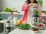 Tired of slow grinding? These 1000W mixer grinders under <span class='webrupee'>₹</span>7,000 deliver better results.