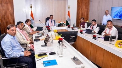 Assam Chief Minister Himanta Biswa Sarma, along with cabinet colleagues, Atul Bora, Rameswar Teli, Charan Boro, and Ajanta Neog, chairs the first Cabinet meeting of the new Assam government, in Guwahati on Wednesday. (Pitamber Newar/ANI)