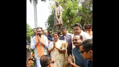 Bihar chief minister Samrat Choudhary pays tribute to BJP leader Sushil Kumar Modi on his second death anniversary at Rajendra Nagar in Patna on Wednesday. (Santosh Kumar/HT) Bihar chief minister Samrat Choudhary pays tribute to BJP leader Sushil Kumar Modi on his second death anniversary at Rajendra Nagar in Patna on Wednesday. (Santosh Kumar/HT)