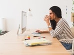 Stress from high-pressure jobs can impact IVF success. (Freepik)