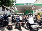 పెట్రోల్​ డీజిల్​ ధరలపై రూ. 20 పెంపు!(Ashok Munjani)