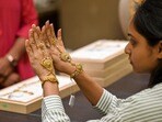 Gold Astrology Benefits: బంగారం ధరిస్తున్నారా? ఈ రాశుల వారు పొరపాటున ధరిస్తే కష్టాలు తప్పవు!(AFP)