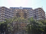 the Lilavati Kiritlal Mehta Medical Trust (LKMMT) runs the Lilavati Hospital in Bandra