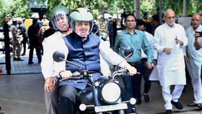 Austerity drive: How ministers and babus showed up on Day 1 Austerity drive: How ministers and babus showed up on Day 1