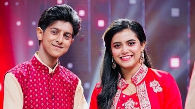 সারেগামাপা-র ট্রফির অন্যতম দাবিদার! আয়ুষকে বিরাট সুযোগ দিল জি বাংলা, জানেন কী? সারেগামাপা-র ট্রফির অন্যতম দাবিদার! আয়ুষকে বিরাট সুযোগ দিল জি বাংলা, জানেন কী?