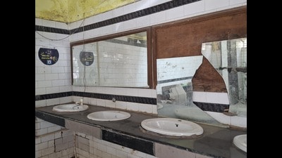 Dilapidated condition of public toilets in Sector 56 market, as seen on HT’s spot check in April. (HT Photo) Dilapidated condition of public toilets in Sector 56 market, as seen on HT’s spot check in April. (HT Photo)