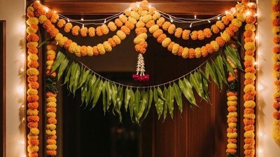 Vastu: సింహద్వారం వద్ద ఇవి ఉన్నాయా? అయితే లక్ష్మీదేవి మీ ఇంట్లోకి రాదు! (pinterest) Vastu: సింహద్వారం వద్ద ఇవి ఉన్నాయా? అయితే లక్ష్మీదేవి మీ ఇంట్లోకి రాదు! (pinterest)