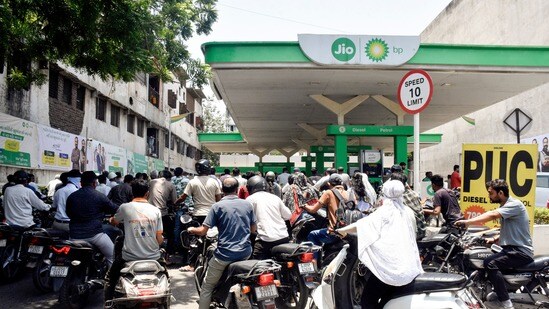 పెట్రోల్ డీజిల్ ధరలపై రూ. 20 పెంపు! (Ashok Munjani)